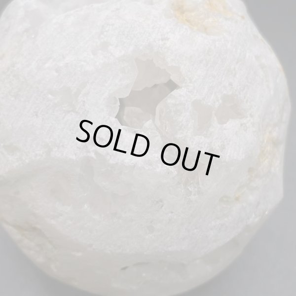 画像2: 水晶ジオード・丸玉 (2)